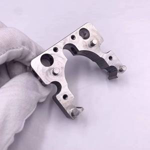 บริการกลึงและกัดชิ้นส่วนอะลูมิเนียม สแตนเลส ด้วยเครื่อง CNC ความแม่นยำสูง สำหรับชิ้นส่วนยานยนต์ จักรยาน จานดิสก์ และชิ้นส่วนตัวถัง - Product Image 4