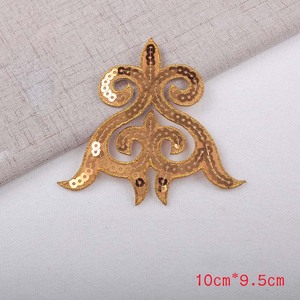 DIY Bekleidungszubehör Designer Pailletten-<span class=keywords><strong>Patch</strong></span> Dreiecksmuster Paillettenstickerei zum Aufbügeln Applikation Aufkleber Ethno-Trachten-<span class=keywords><strong>Patch</strong></span> - Product Image 2