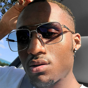 2024 classique <span class=keywords><strong>Vogue</strong></span> pilote carré lunettes <span class=keywords><strong>de</strong></span> <span class=keywords><strong>soleil</strong></span> pour hommes femmes Double ponts luxe métal grand cadre nuances UV400 lunettes <span class=keywords><strong>de</strong></span> <span class=keywords><strong>soleil</strong></span> pour - Product Image 1