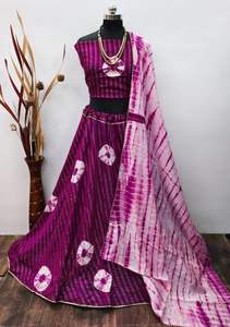 Nueva llegada de ropa india y pakistaní Chanderi seda Batik estampado Lehenga Choli para bodas y festivales - Product Image 2