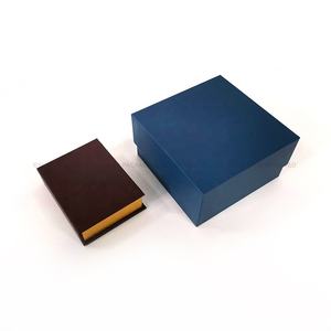 Design énigmatique CMYK pour abonnements mystérieux – Profil personnalisé et design sur mesure pour services d'<span class=keywords><strong>abonnement</strong></span> basés sur profil - Product Image 2