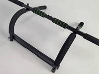 Barre de traction pliable et réglable en acier, directement de l'usine, pour entraînement du haut du corps à domicile, musculation, fitness, portable