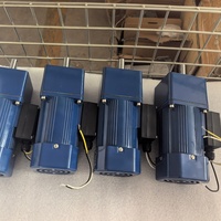 Moteur à micro-engrenages hélicoïdaux intégré à couple élevé et rapport de réduction élevé, personnalisé, ~750W, AC 220V, monophasé ou triphasé