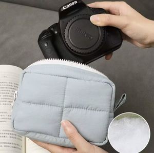 Sac cosmétique personnalisé en coton noir, rembourré, tendance, grande capacité, écologique, résistant à l'eau, fermeture à glissière, organiseur de maquillage - Product Image 3