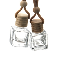 En stock – Flacon diffuseur de parfum carré suspendu pour voiture, 8 ml, vide, en verre, avec bouchon en bois et cordon en cuir – Vente en gros