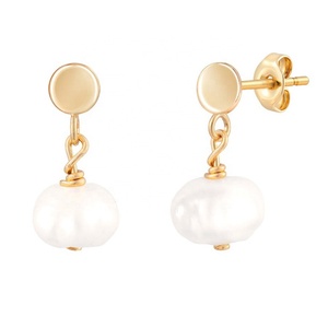 Top Trending Valentines Gifts for Wife: 5 Pearl Drop Earrings She’ll Love