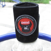 Coozies en tissu velours côtelé haut de gamme, 6 mm, avec patch brodé en néoprène et logo personnalisé, qualité supérieure, modèle vertical, vente en gros