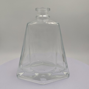 <span class=keywords><strong>Meilleures</strong></span> ventes <span class=keywords><strong>de</strong></span> whisky chinois, marque privée, liqueur, vin, bouteille en verre décorative en forme <span class=keywords><strong>de</strong></span> triangle, rechargeable - Product Image 2