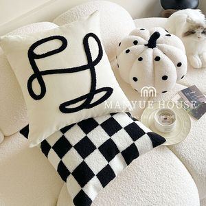 Cuscino per Finestra a Bovindo in Stile INS, Quadrato, con Motivo a Scacchiera, Estetica Francese Crema, Carino, Lusso Leggero, in Camoscio, con Federa Lavabile - Product Image 4