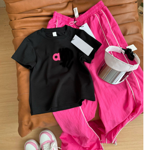 T-shirt estiva 2026 da <span class=keywords><strong>donna</strong></span>, vestibilità ampia, effetto snellente, tinta unita, <span class=keywords><strong>nera</strong></span>, con scollo, basic, a maniche corte, in <span class=keywords><strong>cotone</strong></span>, per la primavera. - Product Image 3