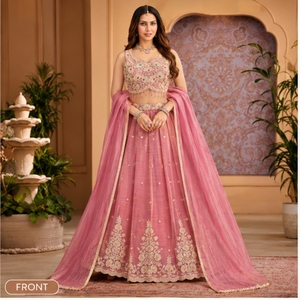 Ensemble Lehenga Choli rose brodé de créateur avec dupatta, tenue de fête nuptiale, tenue ethnique pour réception de mariage pour femmes - Product Image 5