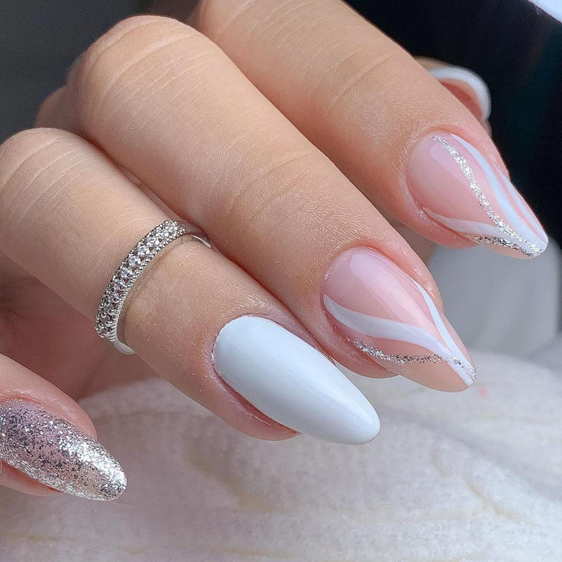 BZ1401 Silver Stripes