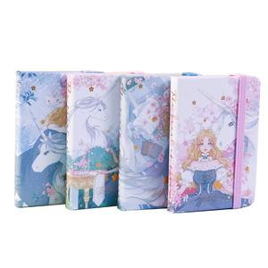 Imprimé coloré avec un design <span class=keywords><strong>de</strong></span> dessin animé <span class=keywords><strong>de</strong></span> <span class=keywords><strong>licorne</strong></span> et <span class=keywords><strong>de</strong></span> fille pour des carnets <span class=keywords><strong>de</strong></span> notes et <span class=keywords><strong>de</strong></span> <span class=keywords><strong>voyage</strong></span>. - Product Image 1