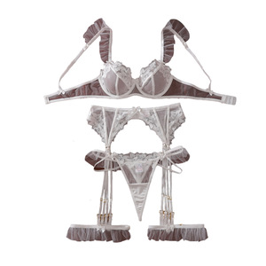 Ensemble de lingerie élégant en dentelle blanche brodée de fleurs, 3 pièces, avec bretelles à volants et jarretière pour femmes, lingerie sexy - Product Image 5