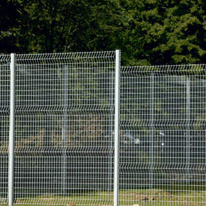 Panneau de grillage soudé galvanisé 1x1, fil de fer, forme de trou carré, revêtement en PVC, clôture de jardin, découpe et pliage personnalisés inclus - Product Image 1