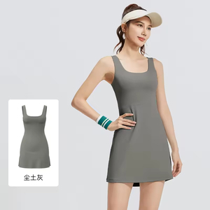 ชุดเทนนิสแขนสั้นคอกลมสีพื้นแบบกำหนดเอง ซับเหงื่อได้ดี ผลิตจากผ้าสแปนเด็กซ์/โพลีเอสเตอร์สำหรับผู้หญิง - Product Image 4