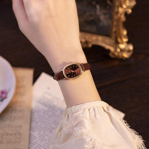Reloj ovalado elegante de oro rosa para mujer, correa de cuero marrón, esfera con efecto rayos de sol, reloj de pulsera de cuarzo - Product Image 3