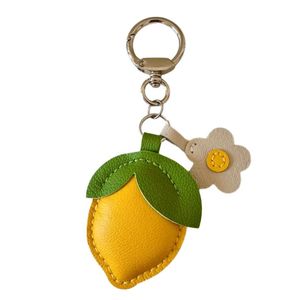 Llavero con forma de limón de dibujos animados, amuleto para bolso fresco y lindo de verano, muñeco de PU. - Product Image 5