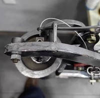 Machine à coudre manuelle spéciale et machine électrique de réparation de chaussures pour volants en cuir épais et coutures latérales