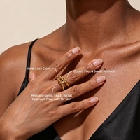 Bague Statement Joolim en Acier Inoxydable Plaqué PVD, Double Cercle Entrelacé, Étanche, Tendance, Vente en Gros