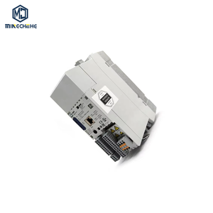 Variateur de fréquence industriel E84AVHCE7512SX0 0.75KW 230VAC - Product Image 1