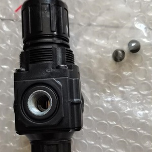 ตัวควบคุมไส้กรองอากาศใหม่เอี่ยม Excelon B74G-4GK-QP3-RMN - Product Image 4