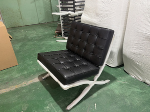 Sillón <span class=keywords><strong>Barcelona</strong></span> de Ocio Tapizado en Cuero con Estructura en X de Acero Inoxidable Pulido para Sala de Estar, Venta al por Mayor de Fábrica - Product Image 6
