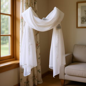 Sciarpa Decorativa Rettangolare in Tulle Ricamato con Diamanti, Accessorio Minimalista per Arredamento Casa, Decorazione da Appendere per Soggiorno - Product Image 2