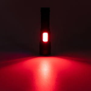 ไฟฉายยุทธวิธี XHP50 LED ระยะไกลอันทรงพลังชาร์จไฟได้ซูมได้พร้อมดีไซน์กันน้ำได้ดีขึ้นสำหรับกลางแจ้ง - Product Image 4