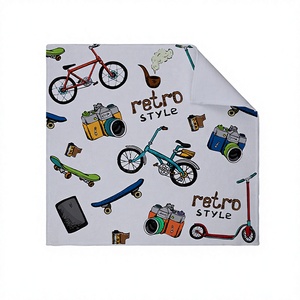 Paño de Microfibra Autoadhesivo con Logotipo Personalizado, 28x28cm, Antiarañazos, Plegable, para Limpiar la Cámara - Product Image 2