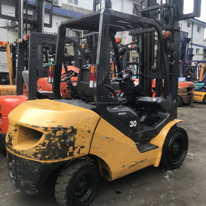 Montacargas Komatsu FD30 de 3 Toneladas de Japón, en Buen Estado, Usado, con Motor Diésel, en Venta, Montacargas Komatsu de 30 Toneladas Barato - Product Image 4