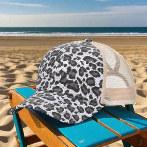 Casquette de camionneur personnalisée en polyester à motif léopard, avec filet, broderie de logo, idéale pour les activités estivales décontractées en extérieur - Product Image 2