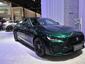 <span class=keywords><strong>Jaguar</strong></span> XEL Sedán <span class=keywords><strong>Deportivo</strong></span> de Lujo de Tamaño Mediano |   Viaje Urbano de Alta Gama con Conducción Suave para Todo el Mundo - Product Image 2