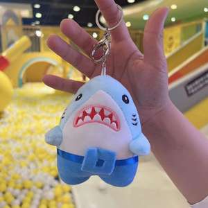 Divertido Tiburón Pequeño para Muñeca, Peluche de 15 cm y Colgante de Algodón para Llavero/Mochila, Logotipo Personalizable, Juguete de Dibujos Animados Unisex - Product Image 3