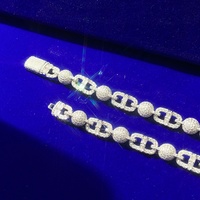 2024 Unique Design Hip Hop Bijoux Glacé VVS Moissanite Zircon Baguette Chapelet Boule Croix Chaîne Collier