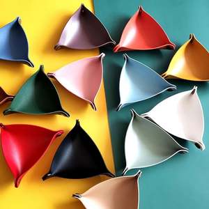 Plateaux de rangement pliables, plateaux décoratifs pour la maison, plateaux à dés pour clés, portefeuilles, pièces de monnaie, plateaux en cuir, décoration créative, organisateur de bureau - Product Image 2