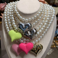 Collier ras de cou bohème en perles de résine colorées avec un grand pendentif en forme de cœur, imitation perle, chaîne, collier pour femmes, cadeau fait main, bijoux