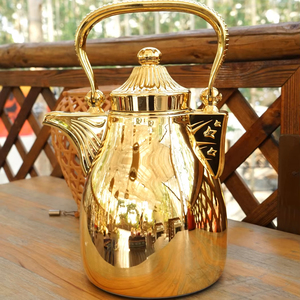 <span class=keywords><strong>Théière</strong></span> <span class=keywords><strong>thermos</strong></span> en acier inoxydable de style arabe <span class=keywords><strong>1L</strong></span> écologique <span class=keywords><strong>Théière</strong></span> <span class=keywords><strong>thermos</strong></span> dorée avec poignée - Product Image 1
