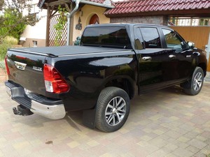 <span class=keywords><strong>Camioneta</strong></span> <span class=keywords><strong>Hilux</strong></span> Turbo Usada 2018, Volante a la Izquierda, Asientos de Cuero Oscuro, Cámara Trasera, Transmisión Automática, Luces LED - Product Image 5