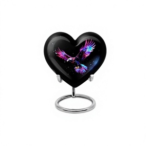 Hermosa urna de adulto de cremación de recuerdo volador de águila de corazón negro para cenizas humanas, urna de recuerdo decorativa con soporte y bolsa gratis - Product Image 1