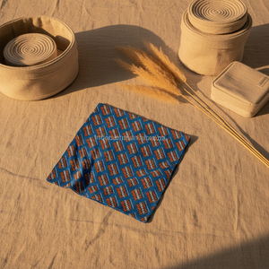 <span class=keywords><strong>Bandana</strong></span> in Cotone con Stampa di Lettere in Bianco <span class=keywords><strong>e</strong></span> Nero, Sciarpa Decorativa per il Collo, Ideale per Picnic <span class=keywords><strong>e</strong></span> Campeggio all'Aperto - Product Image 2