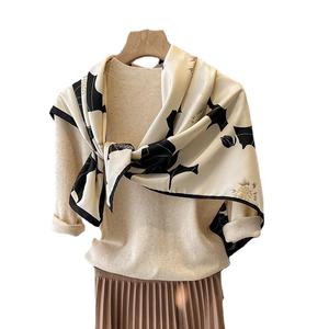 ผ้าพันคอทรงสี่เหลี่ยมผืนผ้าขนาด 90x90 ซม. สีดำขาวลายดอกไม้ ผลิตจากโพลีเอสเตอร์ สำหรับผู้หญิงมุสลิม เหมาะสำหรับงานปาร์ตี้ในฤดูใบไม้ร่วง ใช้เป็นของขวัญได้ - Product Image 5