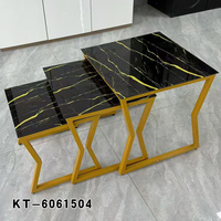 Ensemble de table basse moderne de luxe en 3 pièces, table d'appoint carrée avec plateau en verre et structure en fer doré durable, meubles de salon
