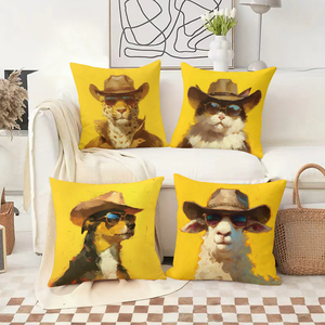 활기찬 노란색 베개 위에 카우보이 모자와 선글라스를 쓴 귀여운 동물들이 아늑하고 축제 분위기 있는 거실 장면을 장식합니다. - Product Image 2