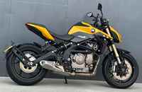 Moto Naked QJMOTOR SRK600 Haute Performance, Économe en Carburant, Accélération Rapide, Route et Piste