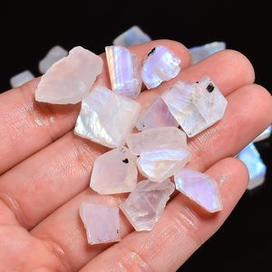 Gemkora - Cadena de Cuentas de Piedra Lunar Arcoíris Natural de 50 Quilates, Cristales Crudos Irregulares, Unisex, para Adultos, para Hacer Joyas, Sanación de Chakras - Product Image 4