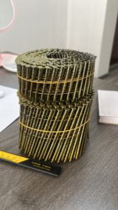 Clavo de bobina a granel 2,3x50mm 45mm Clavo de bobina plana retorcida para paletas de madera y carretes de cable - Product Image 4