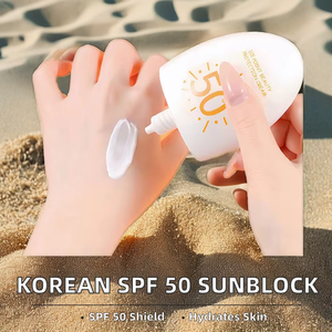 Protetor coréen personnalisé <span class=keywords><strong>SPF</strong></span> <span class=keywords><strong>50</strong></span> crème <span class=keywords><strong>solaire</strong></span> crème <span class=keywords><strong>solaire</strong></span> hydratante végétalien organique crème <span class=keywords><strong>solaire</strong></span> avec beurre de karité aloès acide hyaluronique - Product Image 6