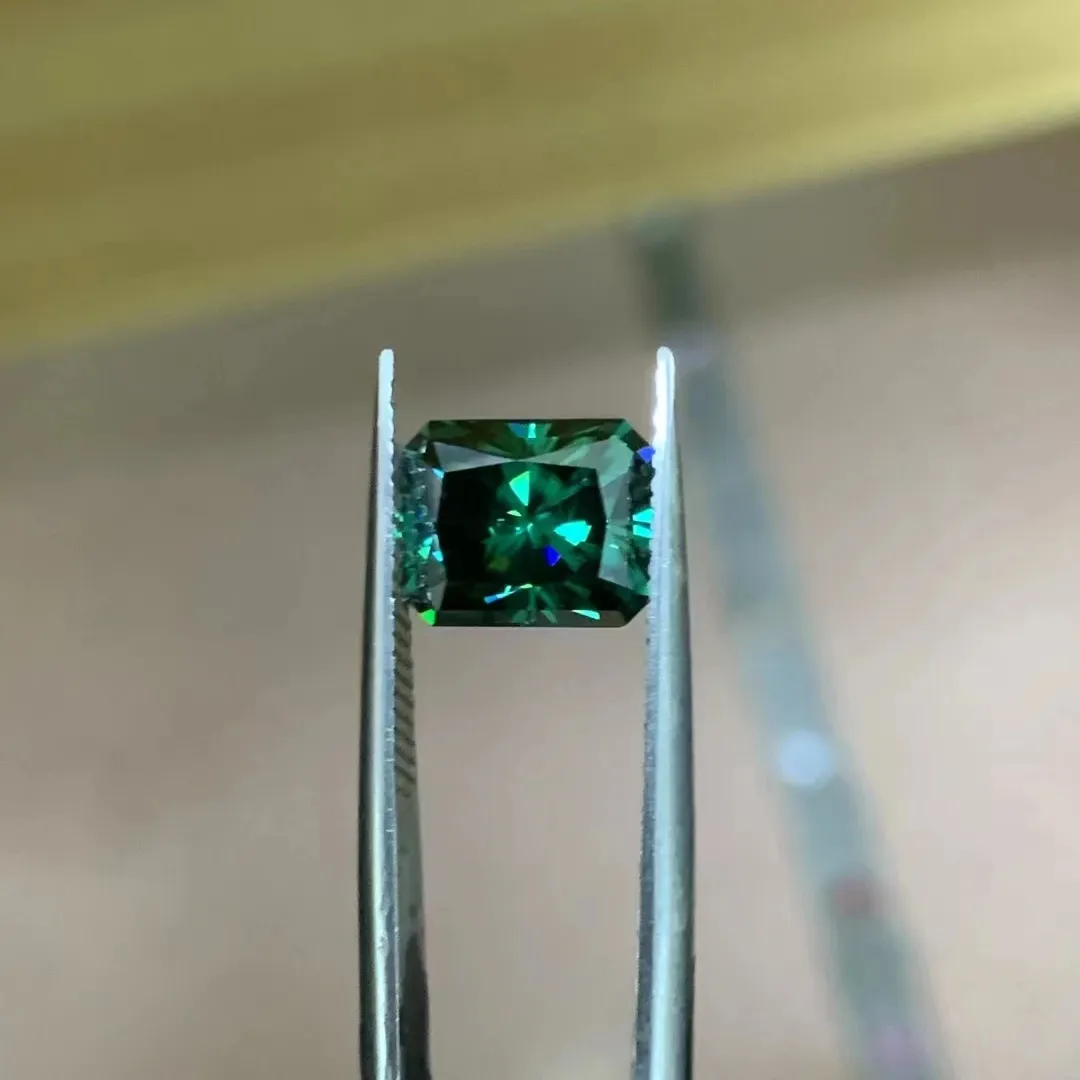 Dark Green Emerald Cut Loose Moissanite 1Carat 2Carat 3Carat 5*7mm 6*8mm Wholesale Prices Perfect Cut Moissanite Diamond
