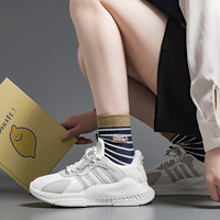 Sepatu Sneakers Pria Bernapas untuk Olahraga Lari, Santai, dan Aktivitas Luar Ruangan, Sol Tebal dan Empuk, Nyaman